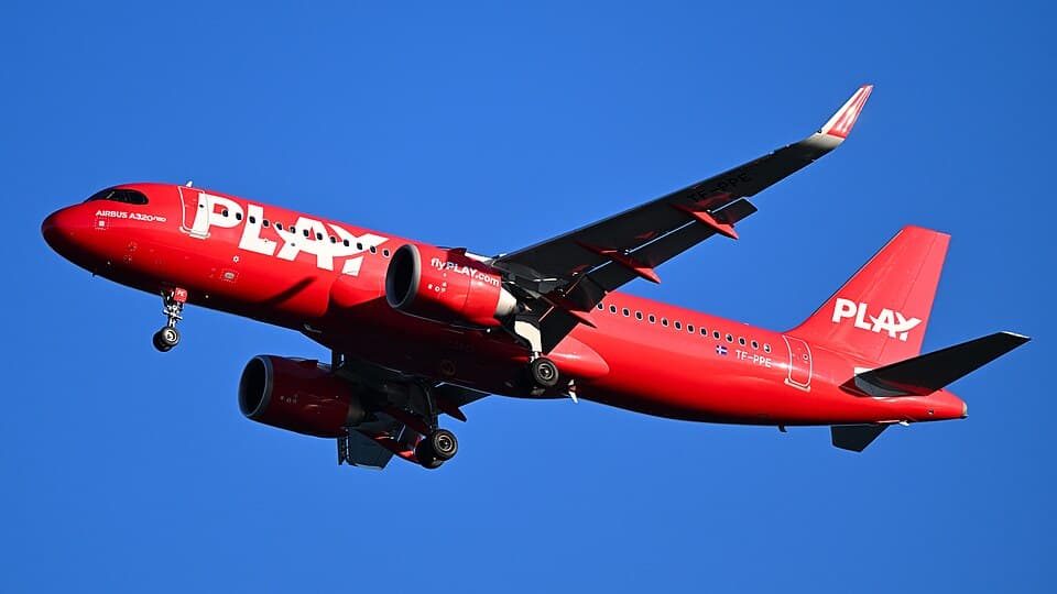PLAY aircraft